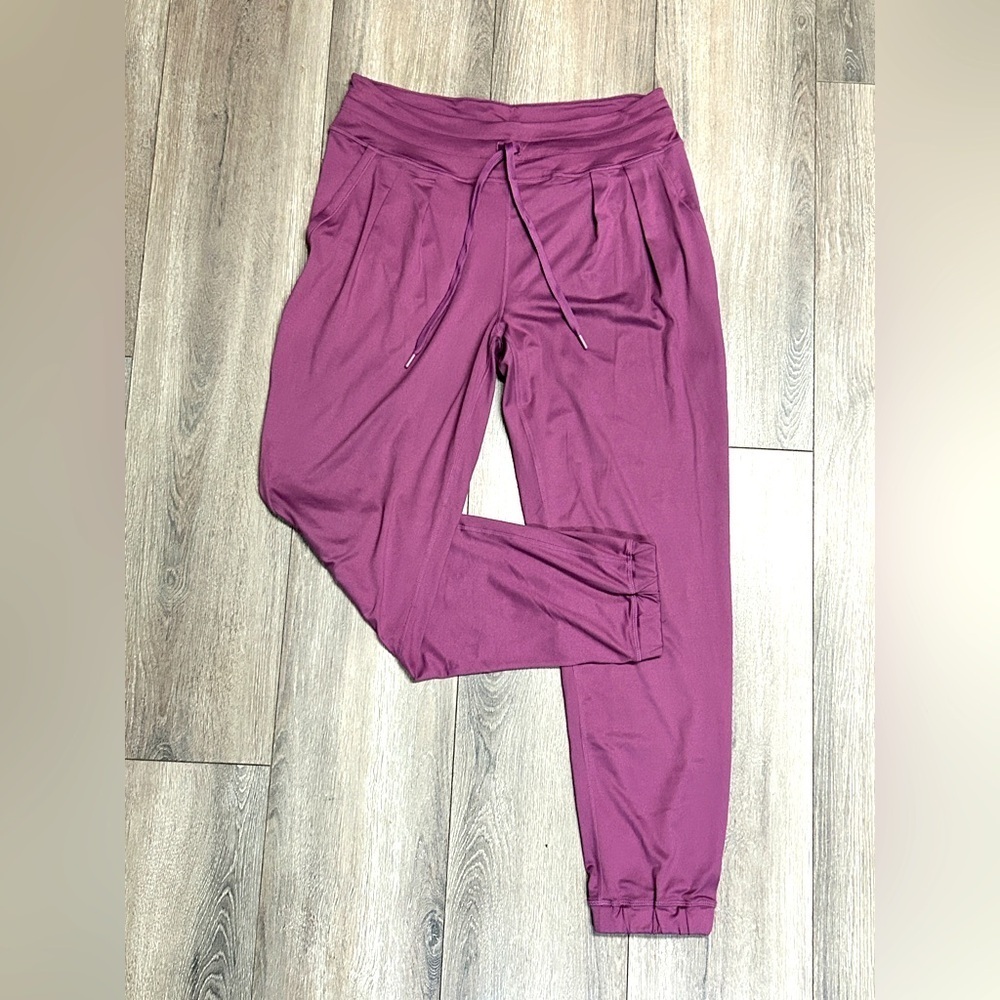 Lolë woman’s purple athletic jogging pants size L - Picture 6 of 8